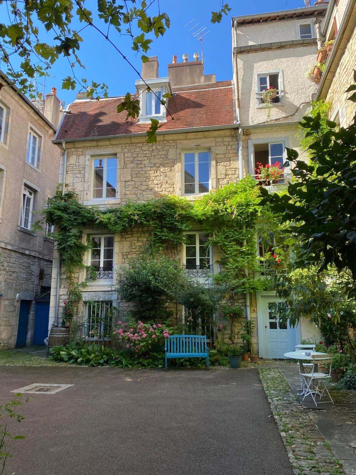 Besancon: Charmant Duplex Au Pied De La Citadelle 외부 사진