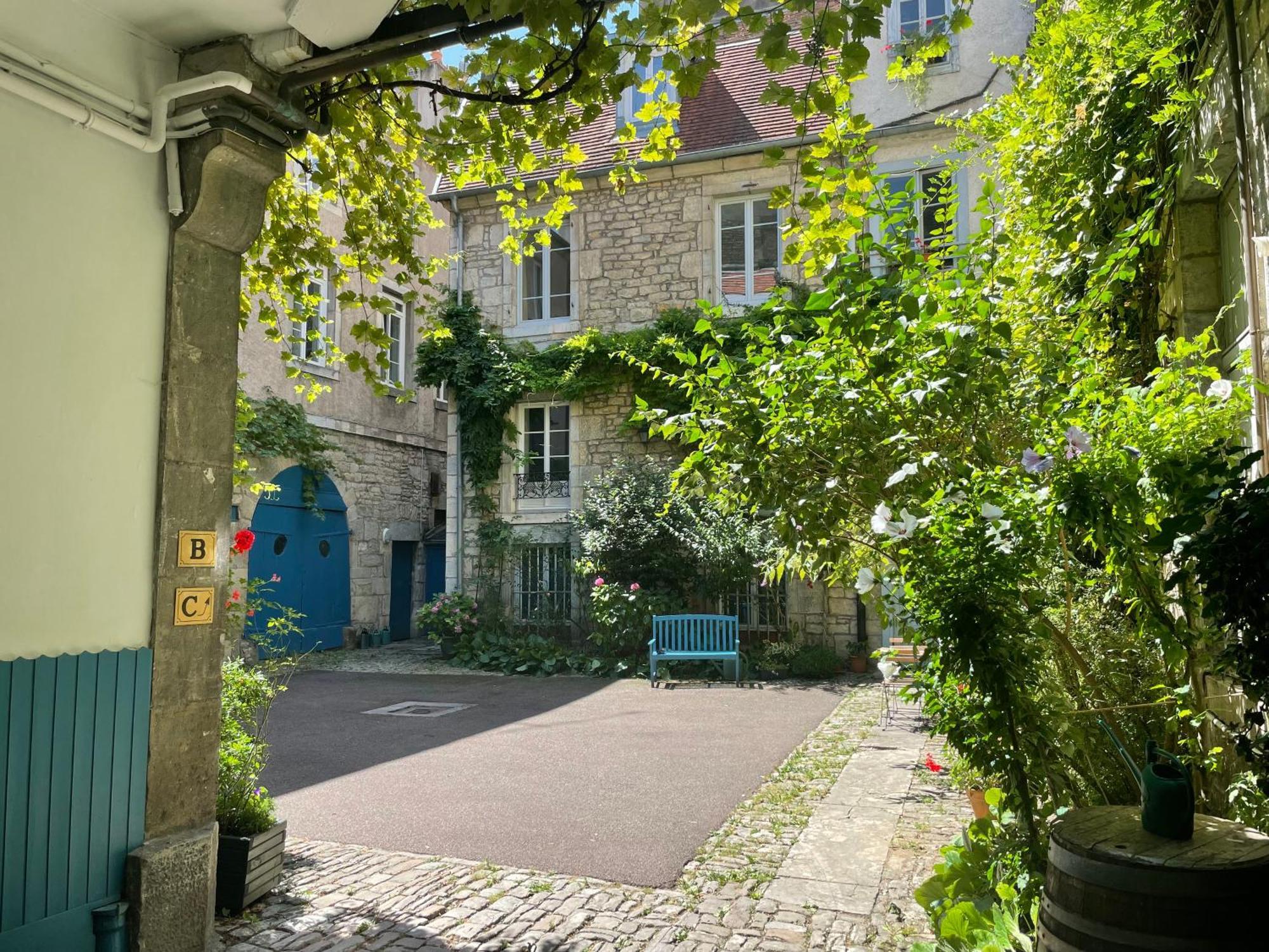 Besancon: Charmant Duplex Au Pied De La Citadelle 외부 사진